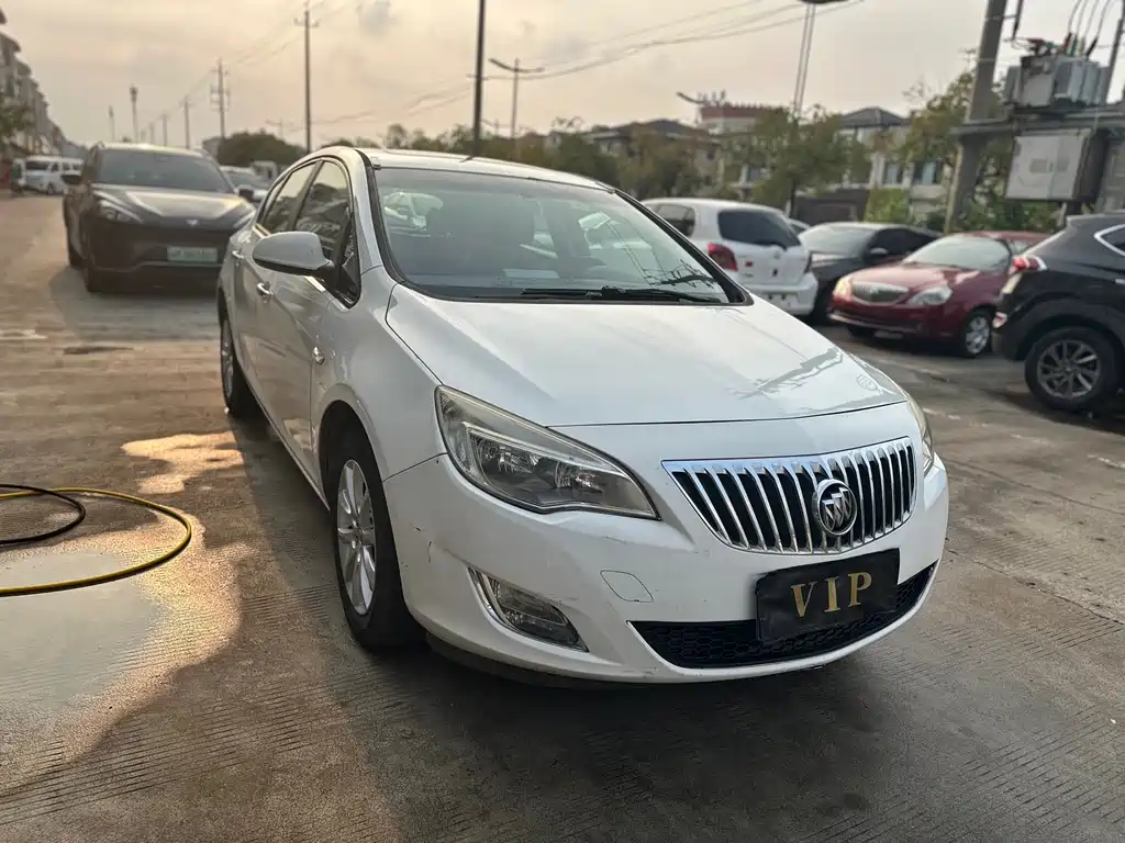 Buick Excelle — миниатюра 3