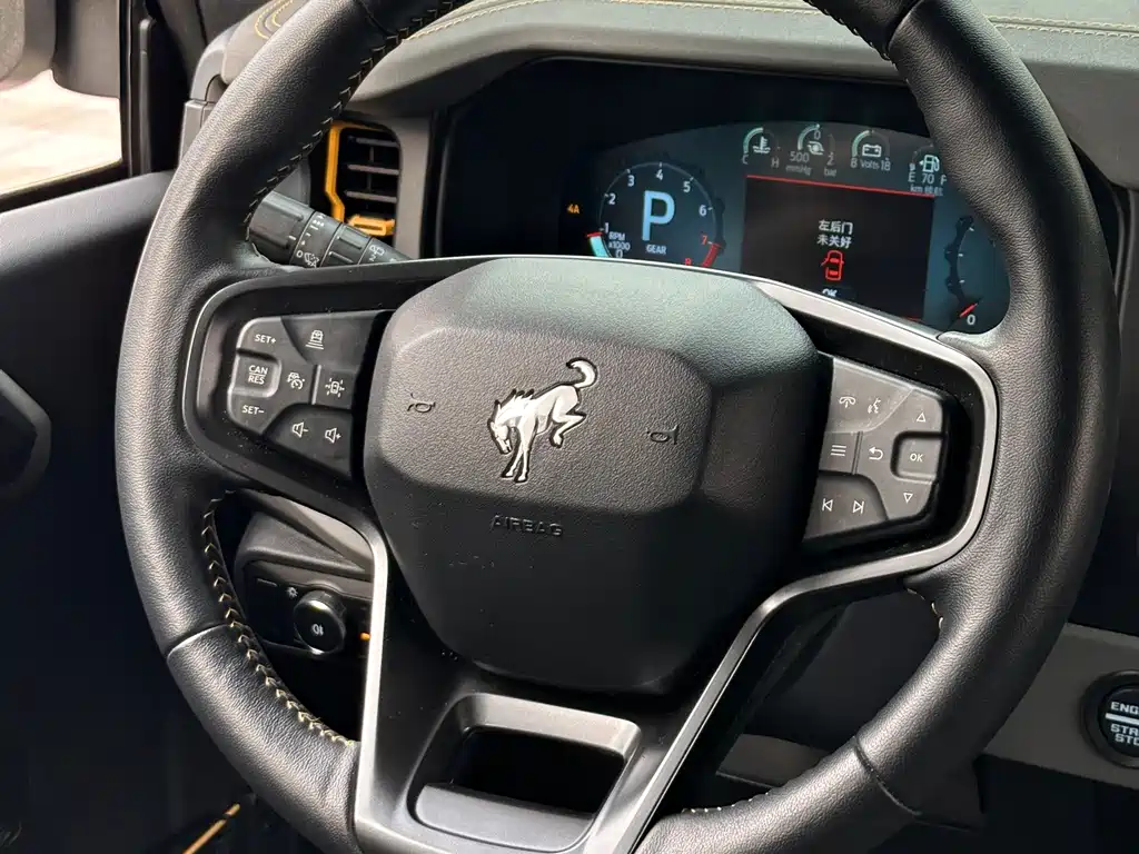 Ford Bronco — миниатюра 19
