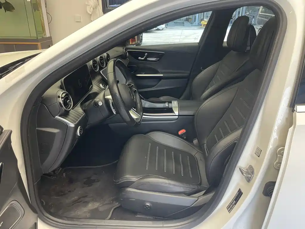 Mercedes-Benz C-Class — миниатюра 10