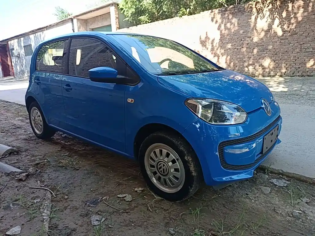 Volkswagen up! — миниатюра 4