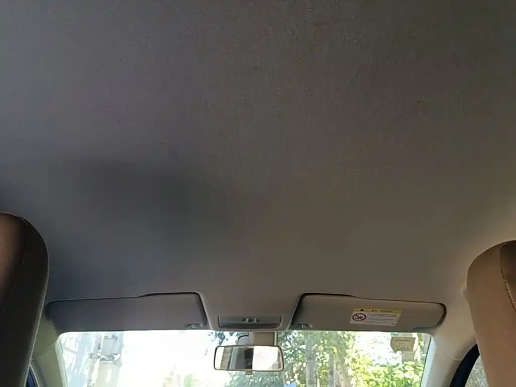 Volkswagen up! — миниатюра 18