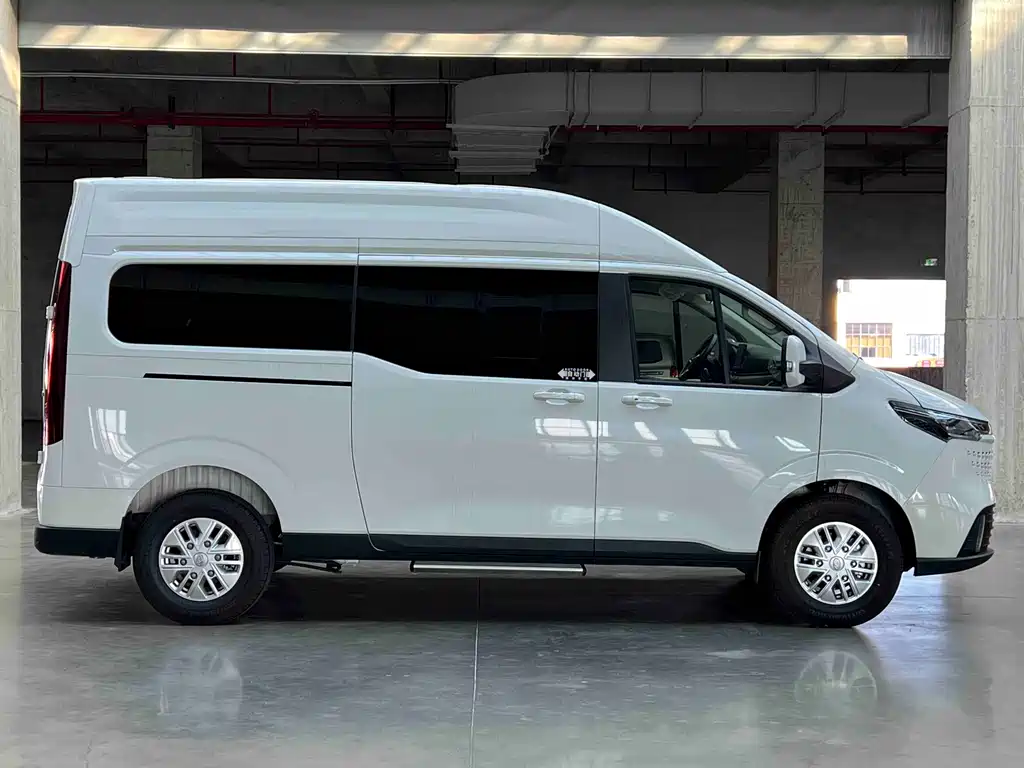 MAXUS V70 — миниатюра 6