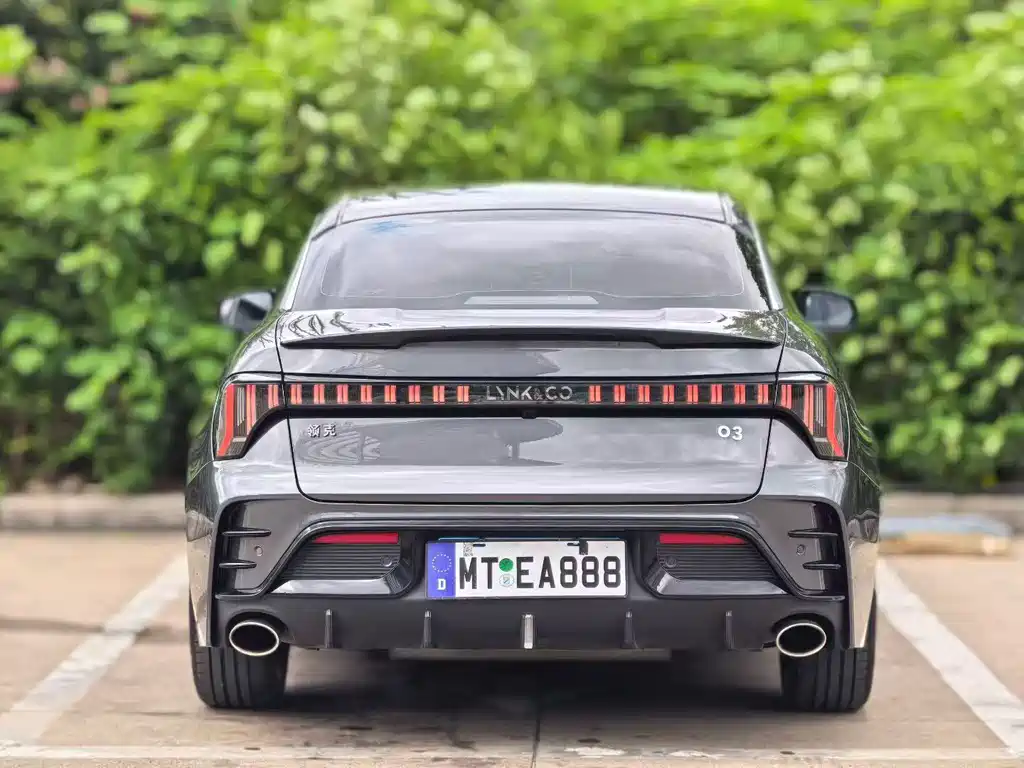 Lynk & Co 03 — миниатюра 8