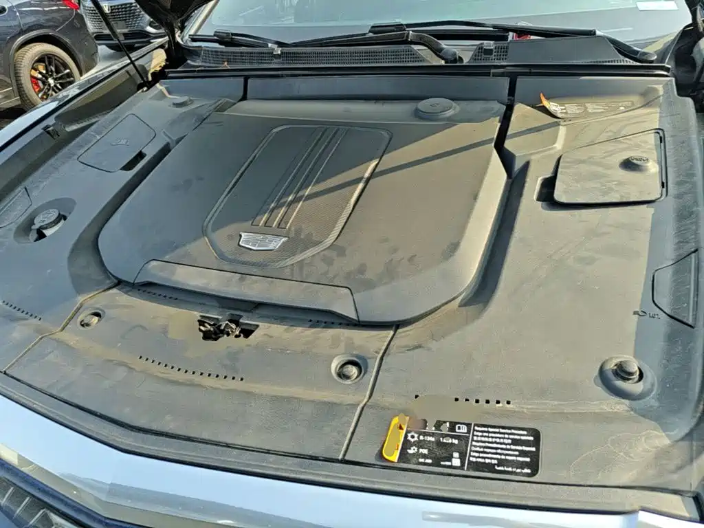 Cadillac Lyriq — миниатюра 20