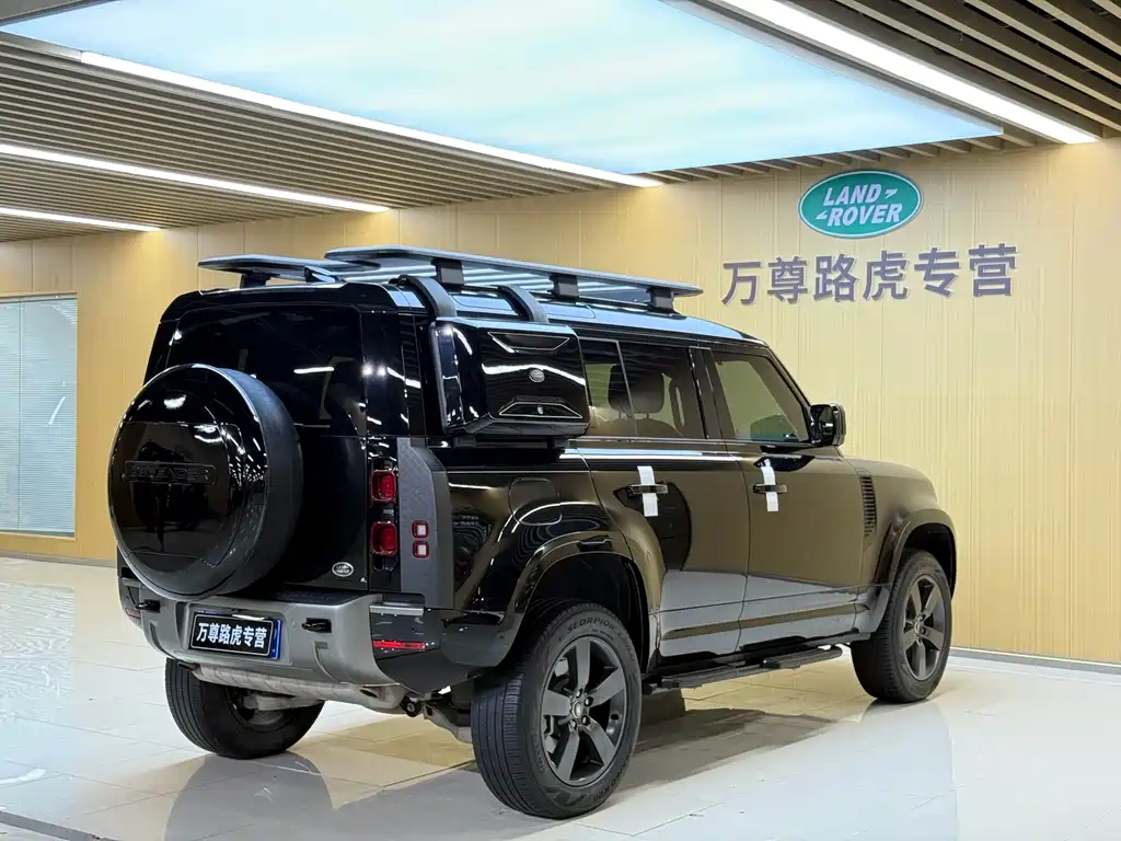 Land Rover Defender — миниатюра 20