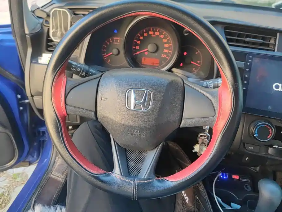 Honda Fit — миниатюра 15