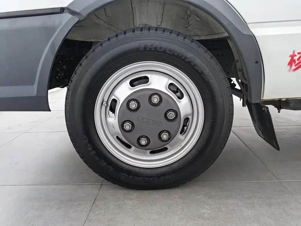 IVECO Daily — миниатюра 17