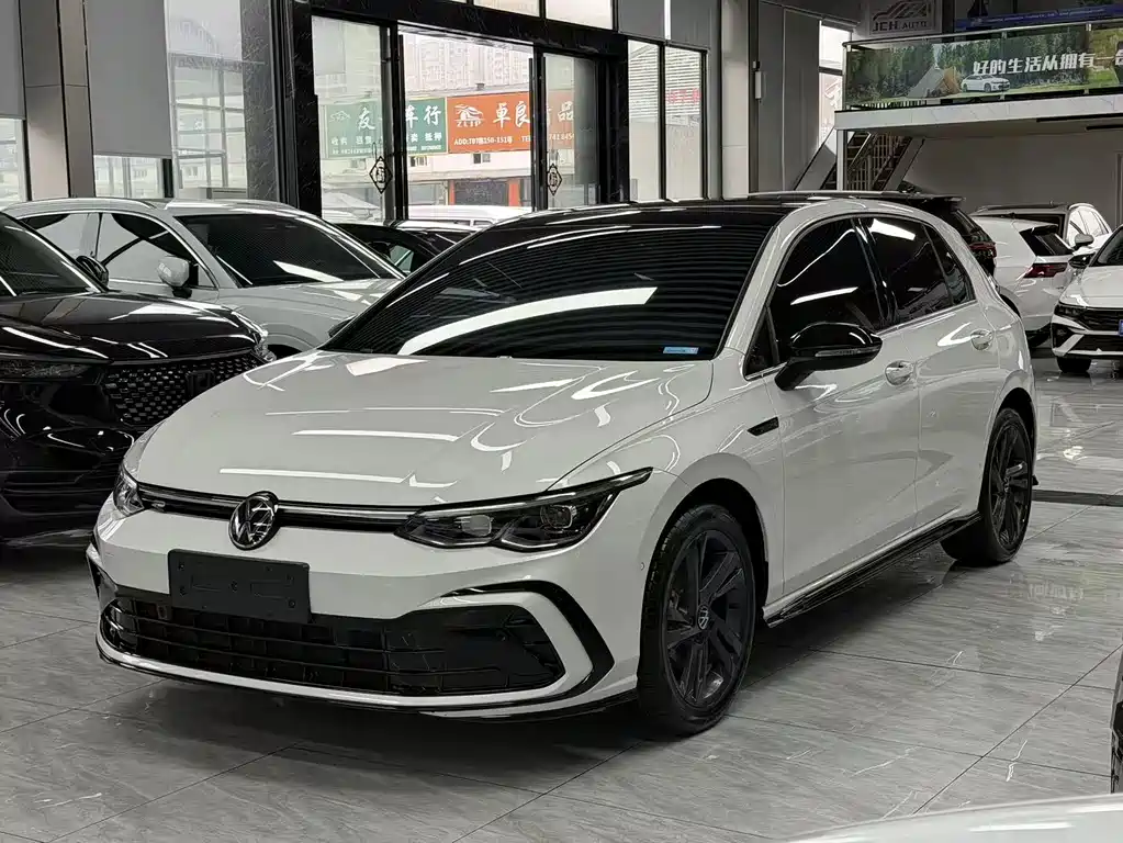 Volkswagen Golf 2023