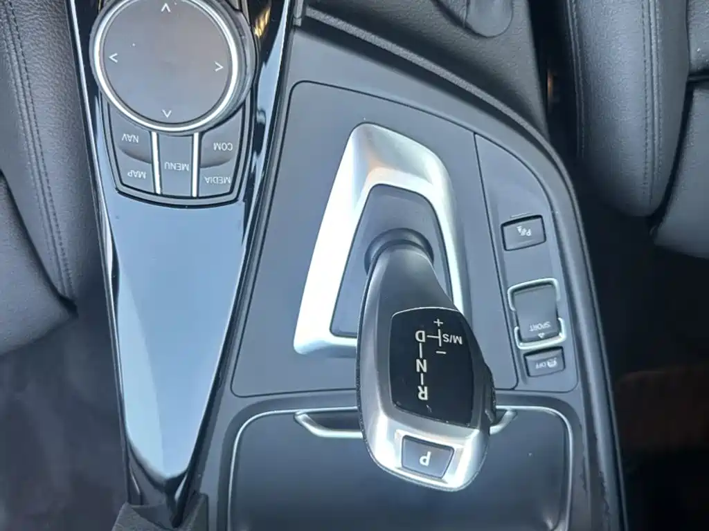 BMW 3 Series GT — миниатюра 13
