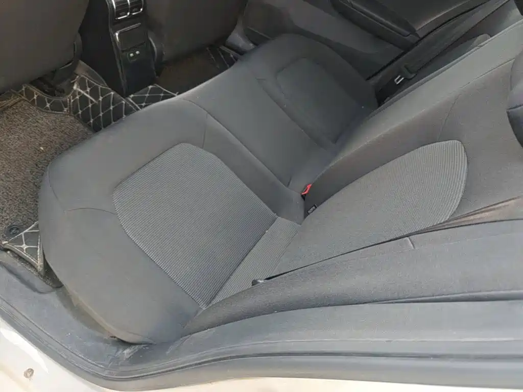 Volkswagen Jetta — миниатюра 17
