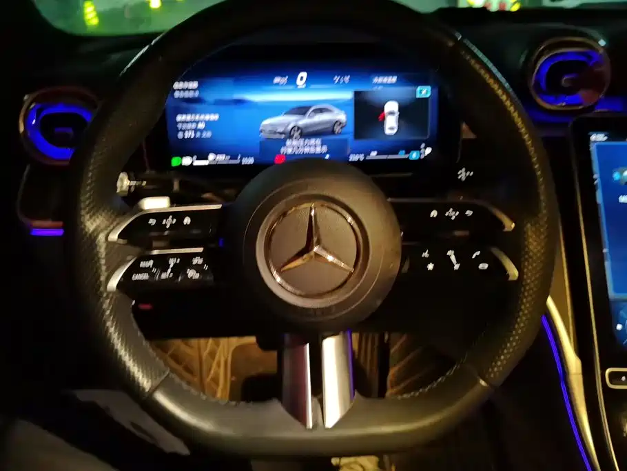 Mercedes-Benz C-Class — миниатюра 15