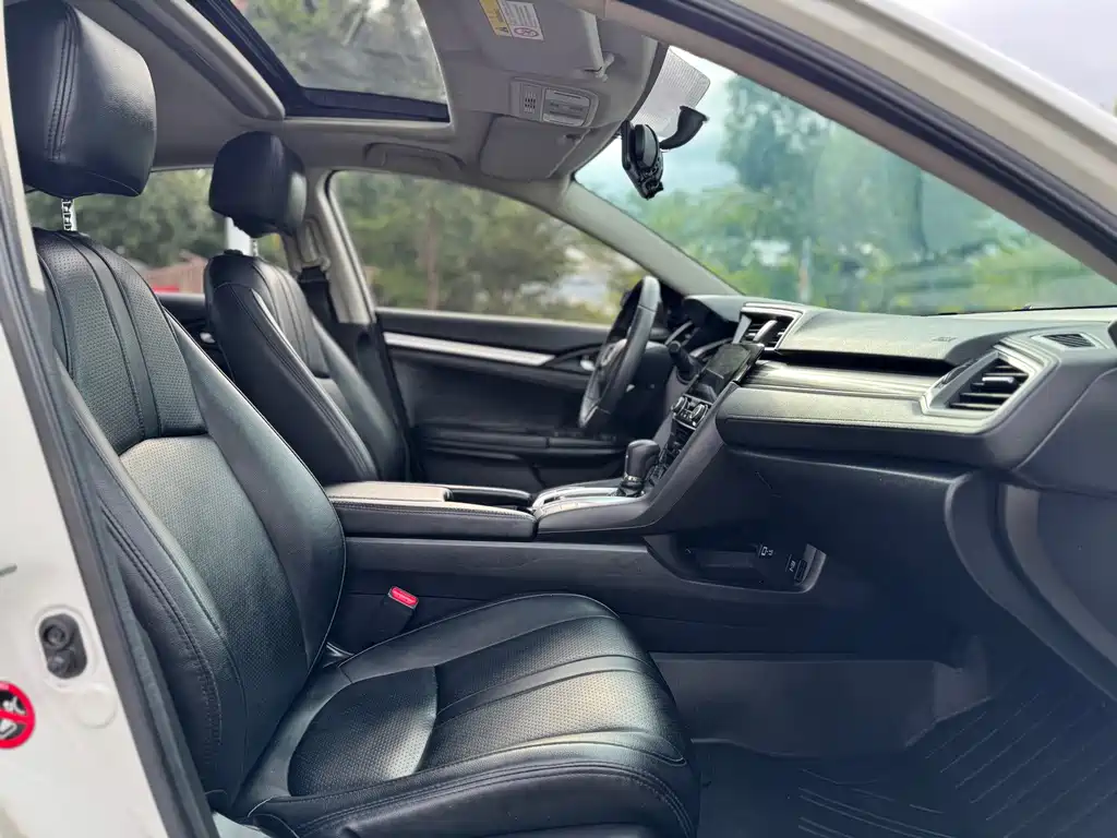 Honda Civic — миниатюра 14