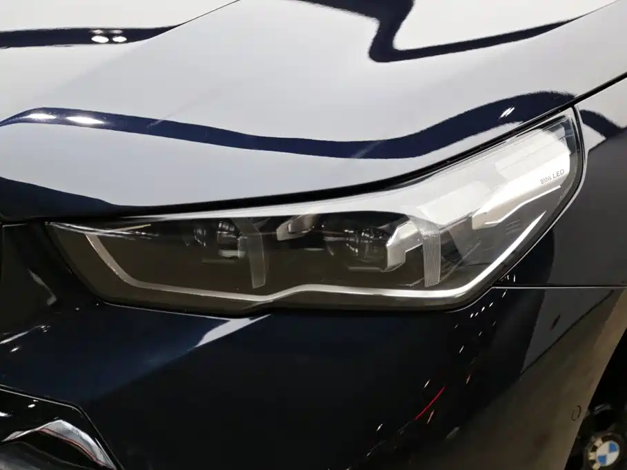BMW 5 Series — миниатюра 25