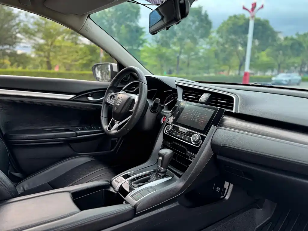 Honda Civic — миниатюра 15