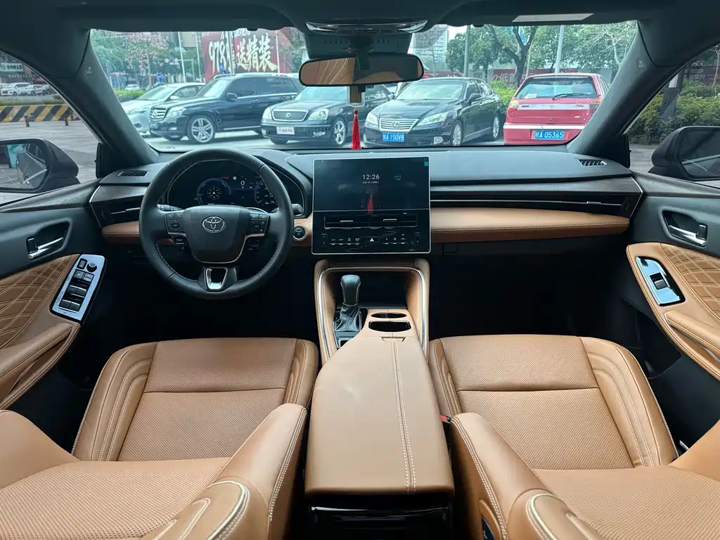 Toyota Avalon — миниатюра 14
