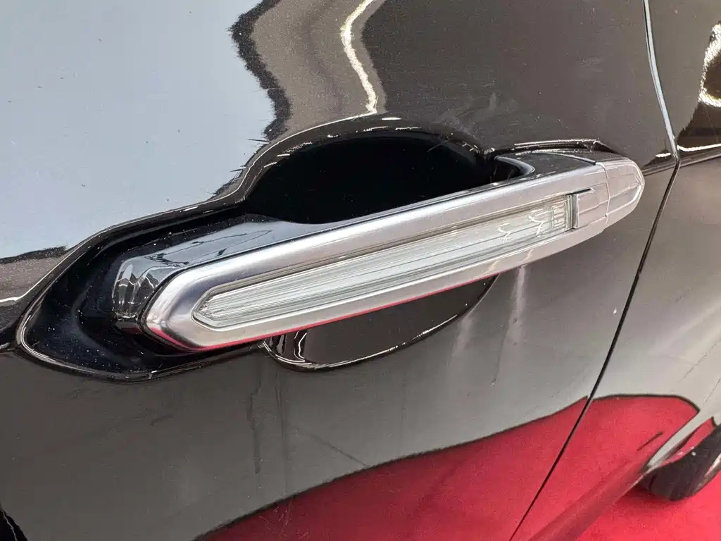 Cadillac XT6 — миниатюра 33
