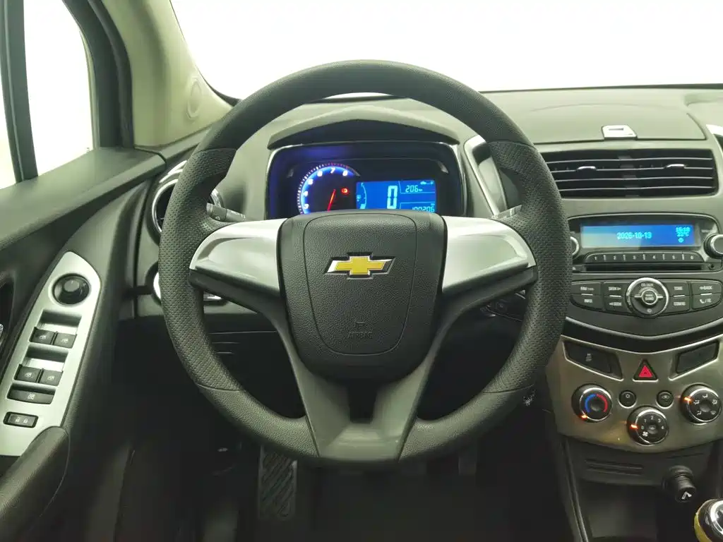 Chevrolet Trax — миниатюра 11