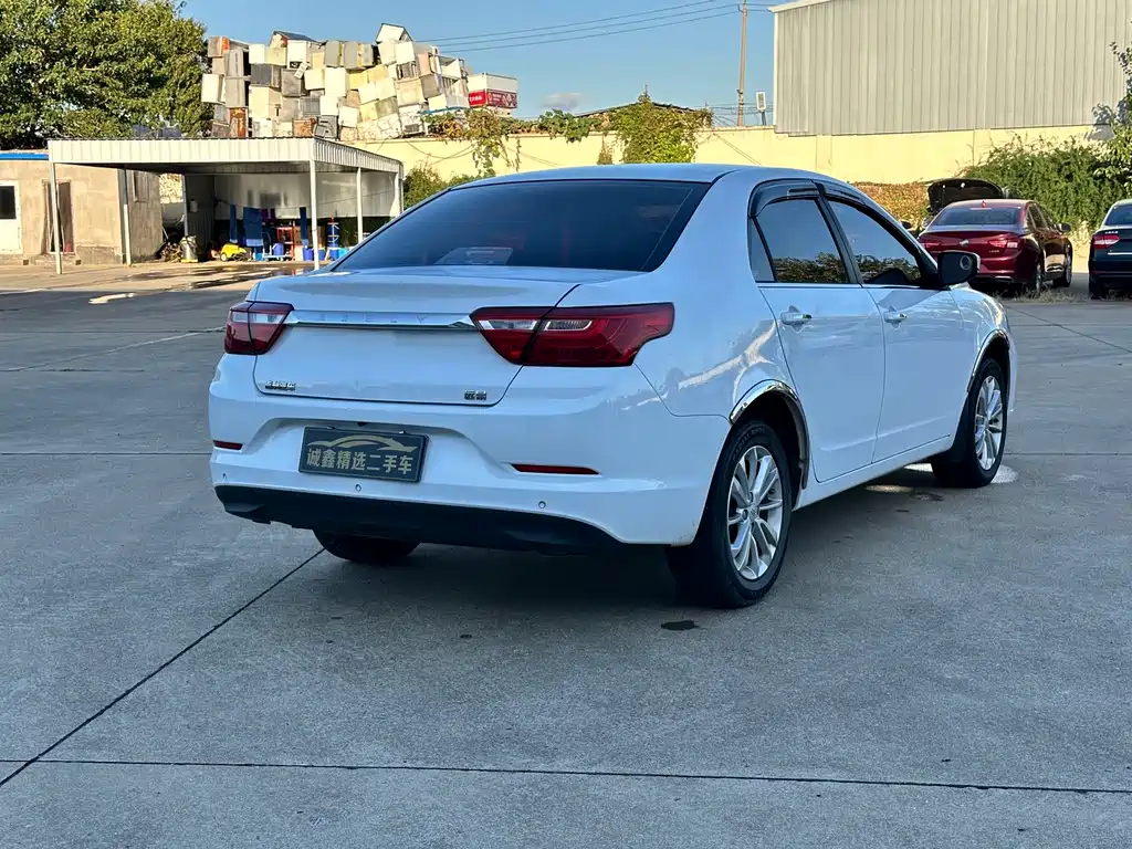 Geely Vision — миниатюра 9