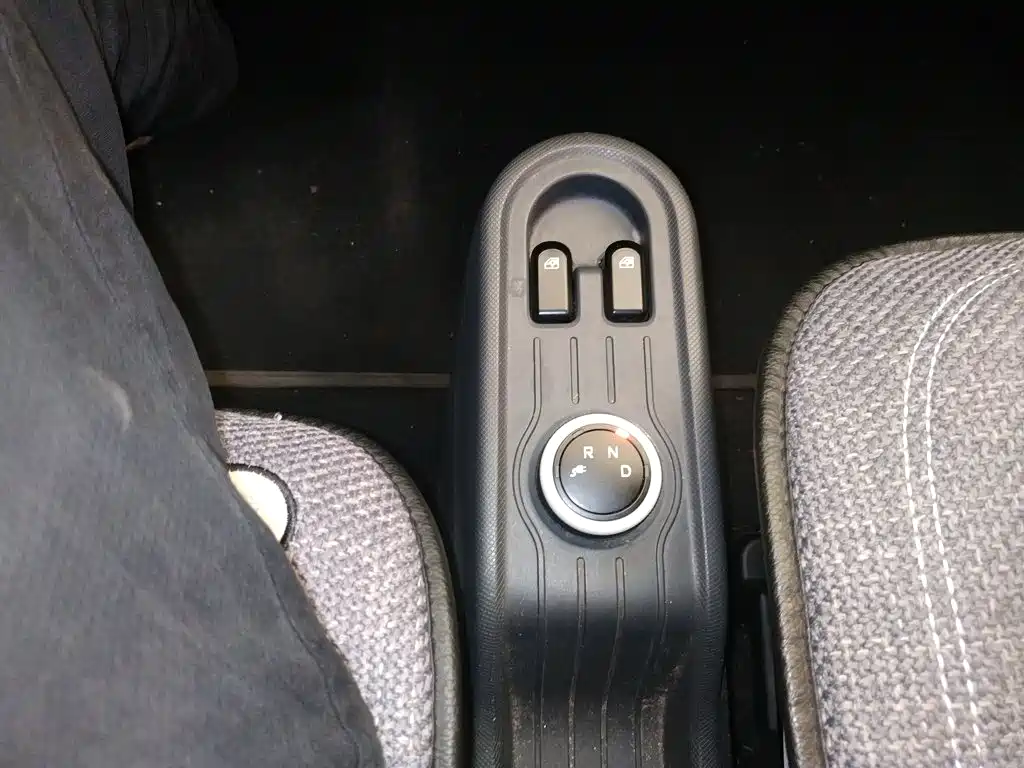Wuling MINIEV — миниатюра 14