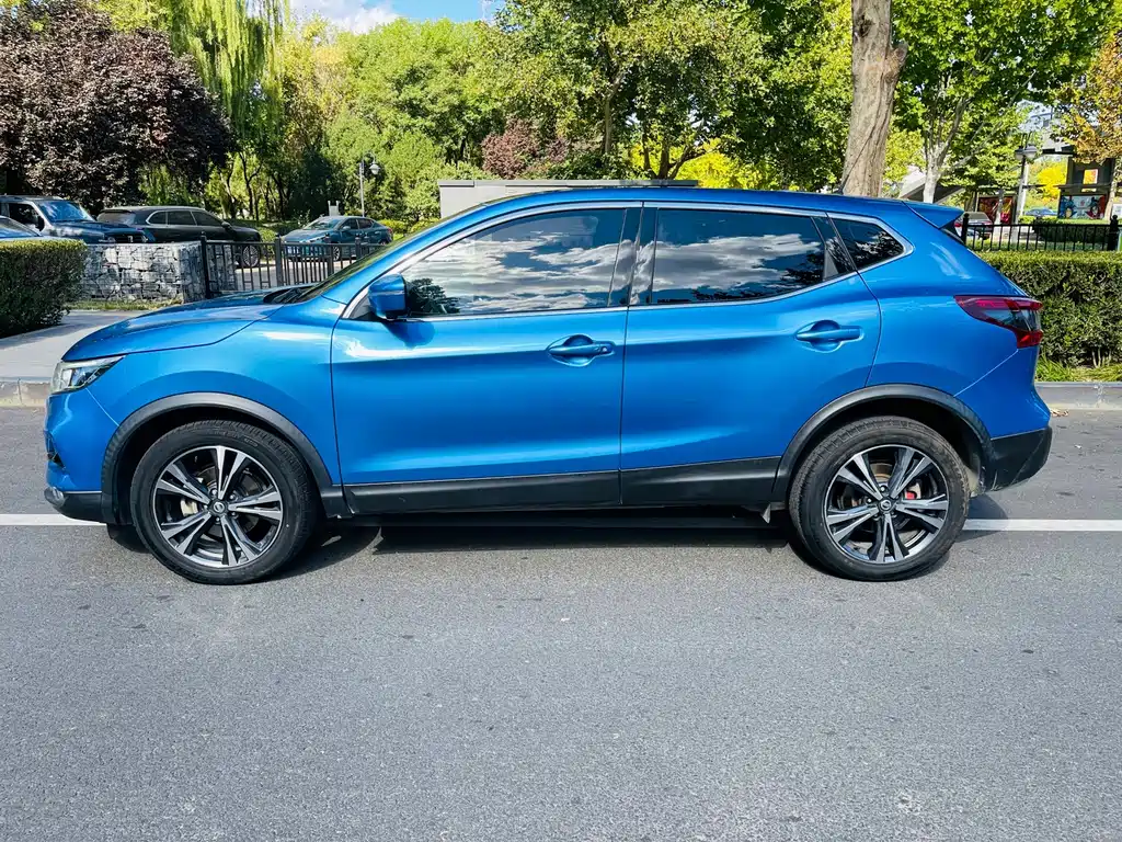 Nissan Qashqai — миниатюра 4