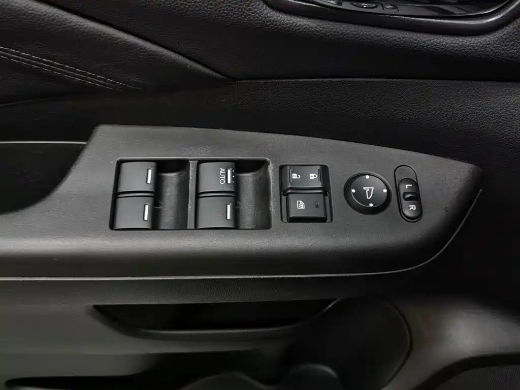 Honda CR-V — миниатюра 9