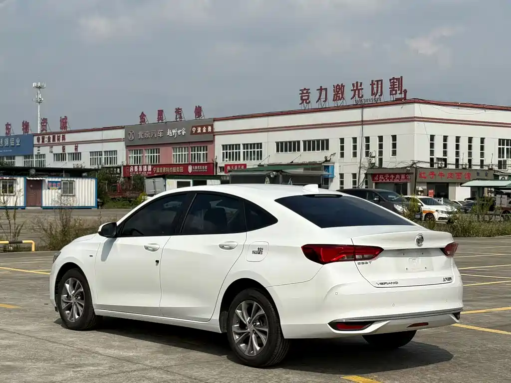 Buick Verano — миниатюра 7