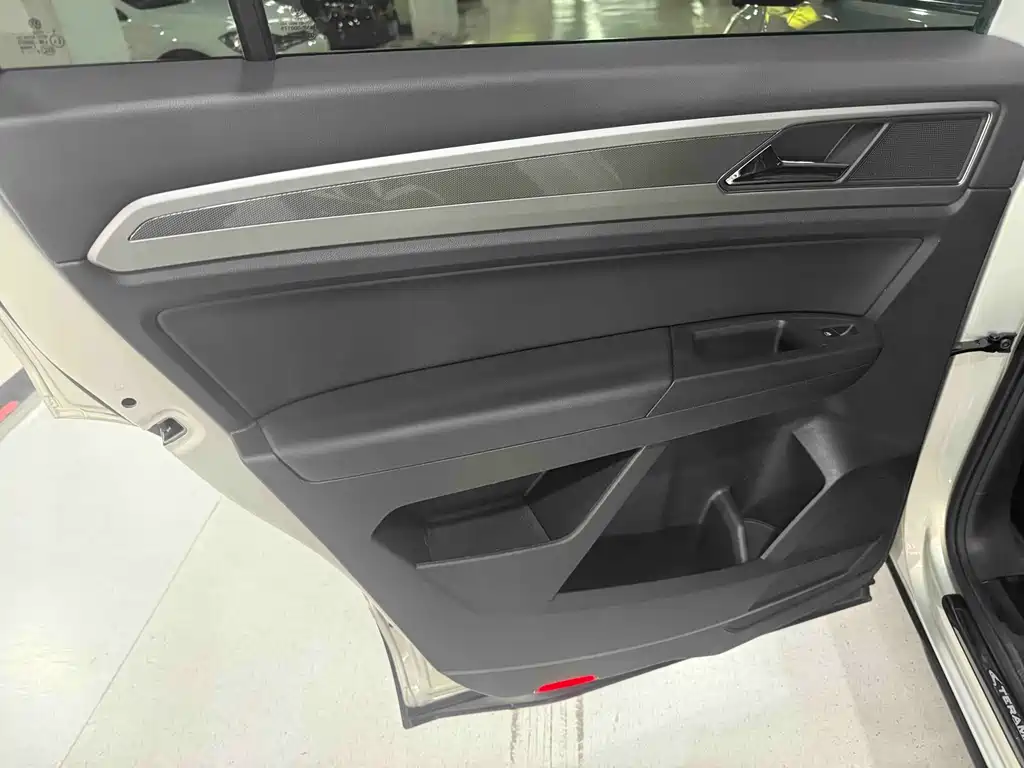 Volkswagen Teramont — миниатюра 13