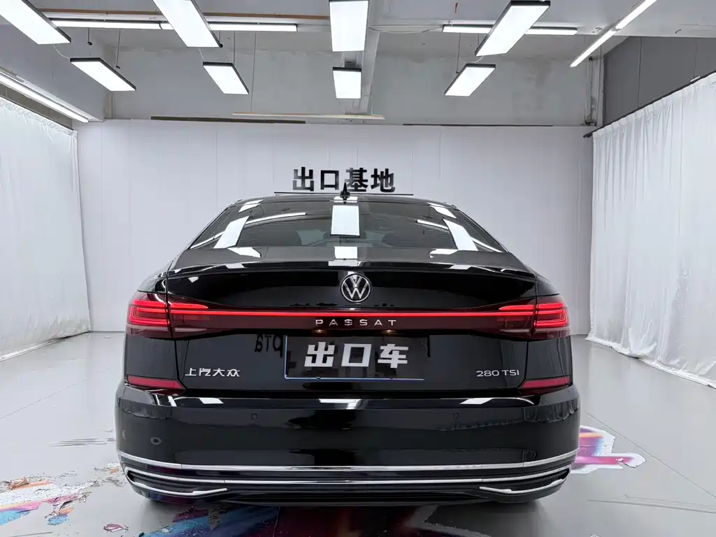Volkswagen Passat 2023 280TSI