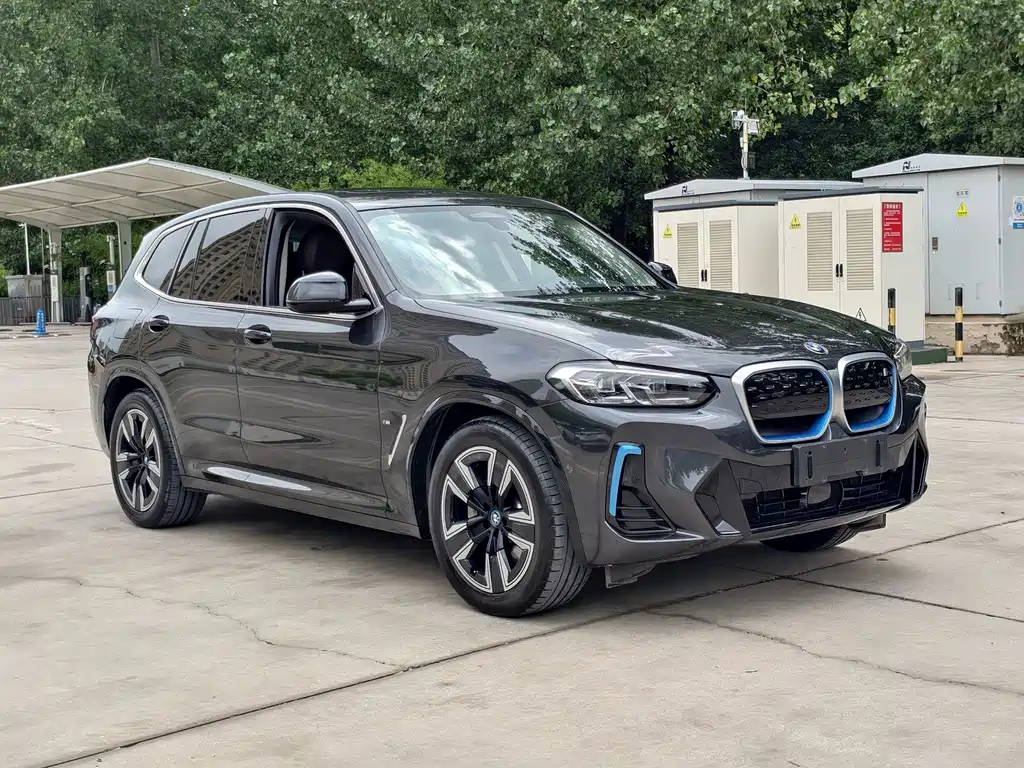 BMW iX3 — миниатюра 3