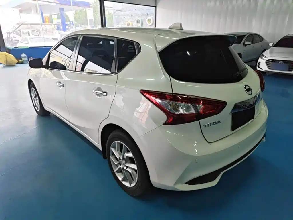 Nissan Tiida 2021 1.6L CVT
