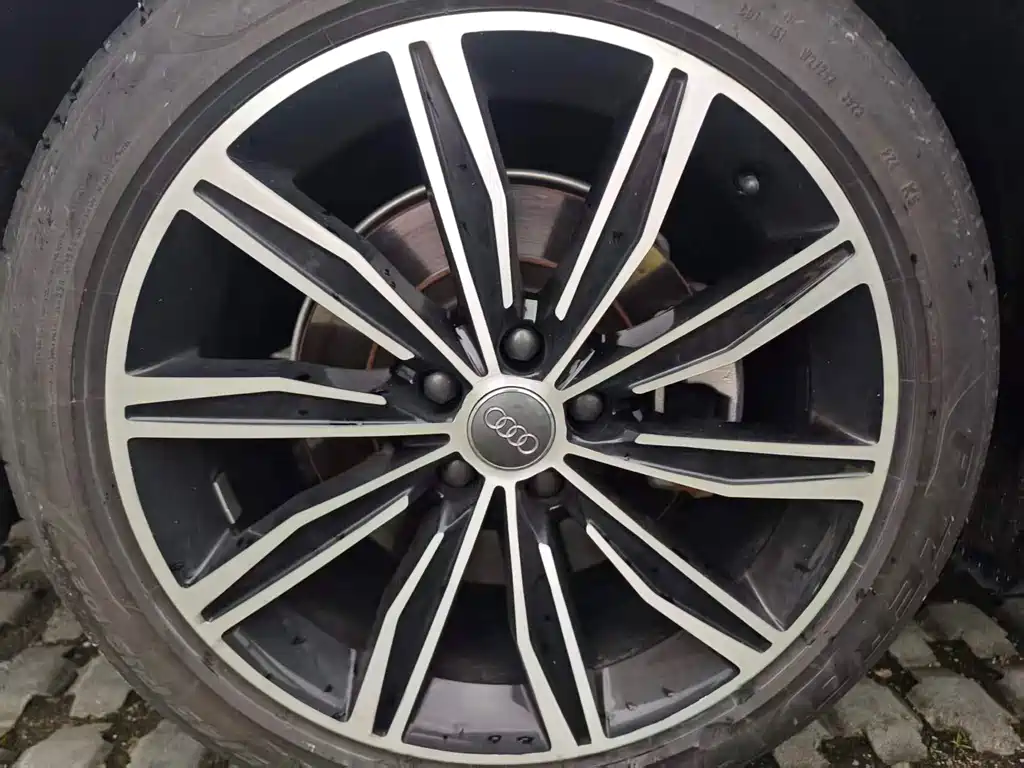 Audi A6L — миниатюра 12
