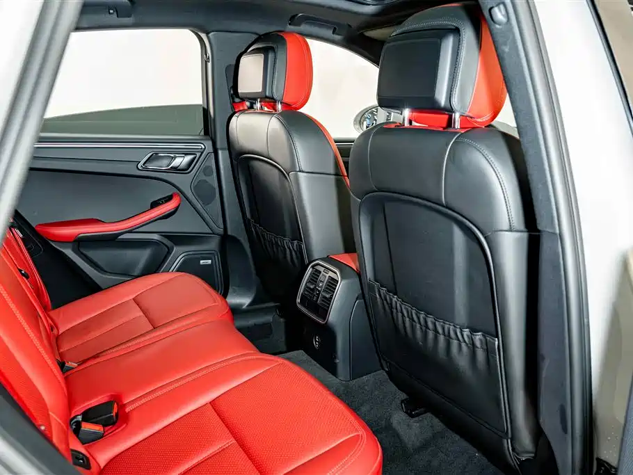 Porsche Macan — миниатюра 21