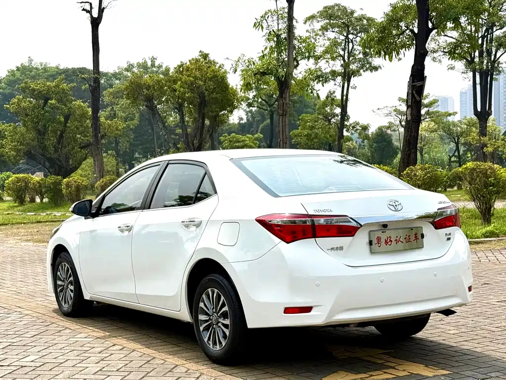 Toyota Corolla — миниатюра 5