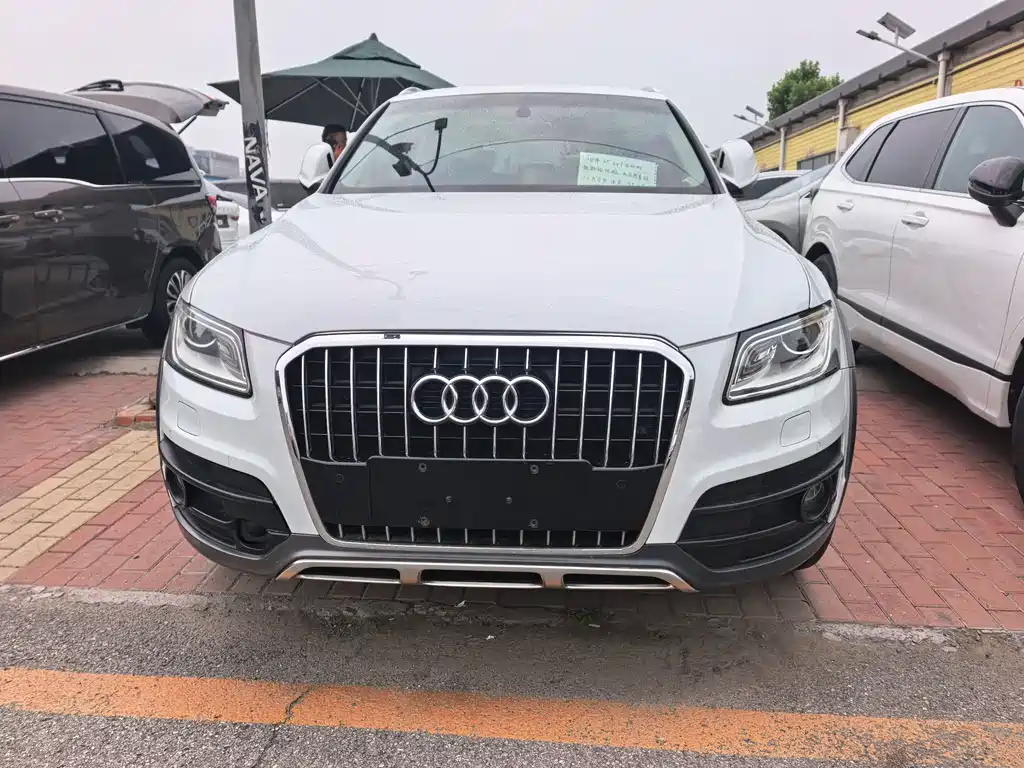 Audi Q5 (Import) — миниатюра 2