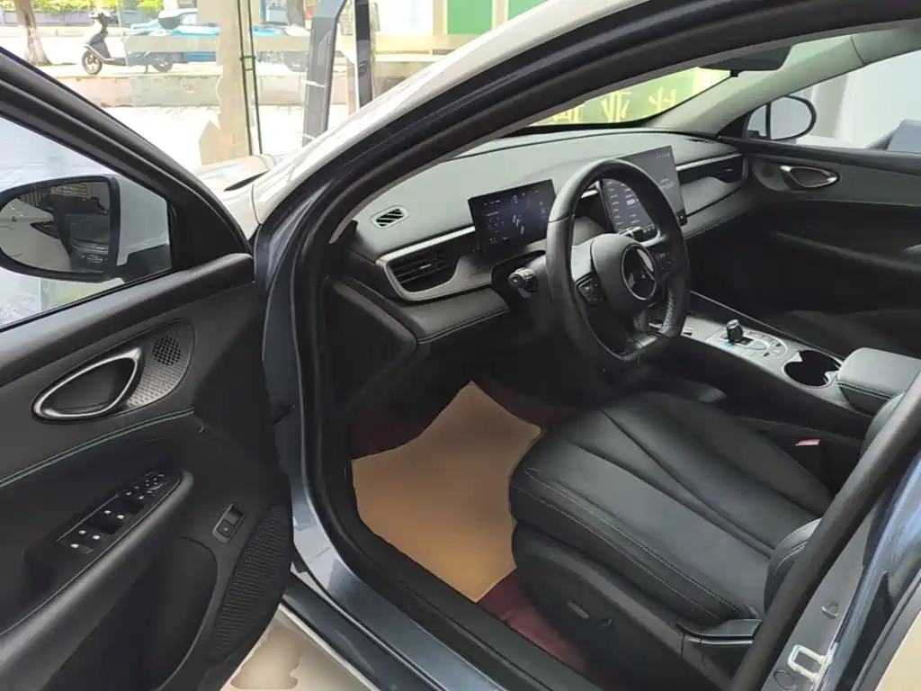 BYD Seal 05 DM-i — миниатюра 16