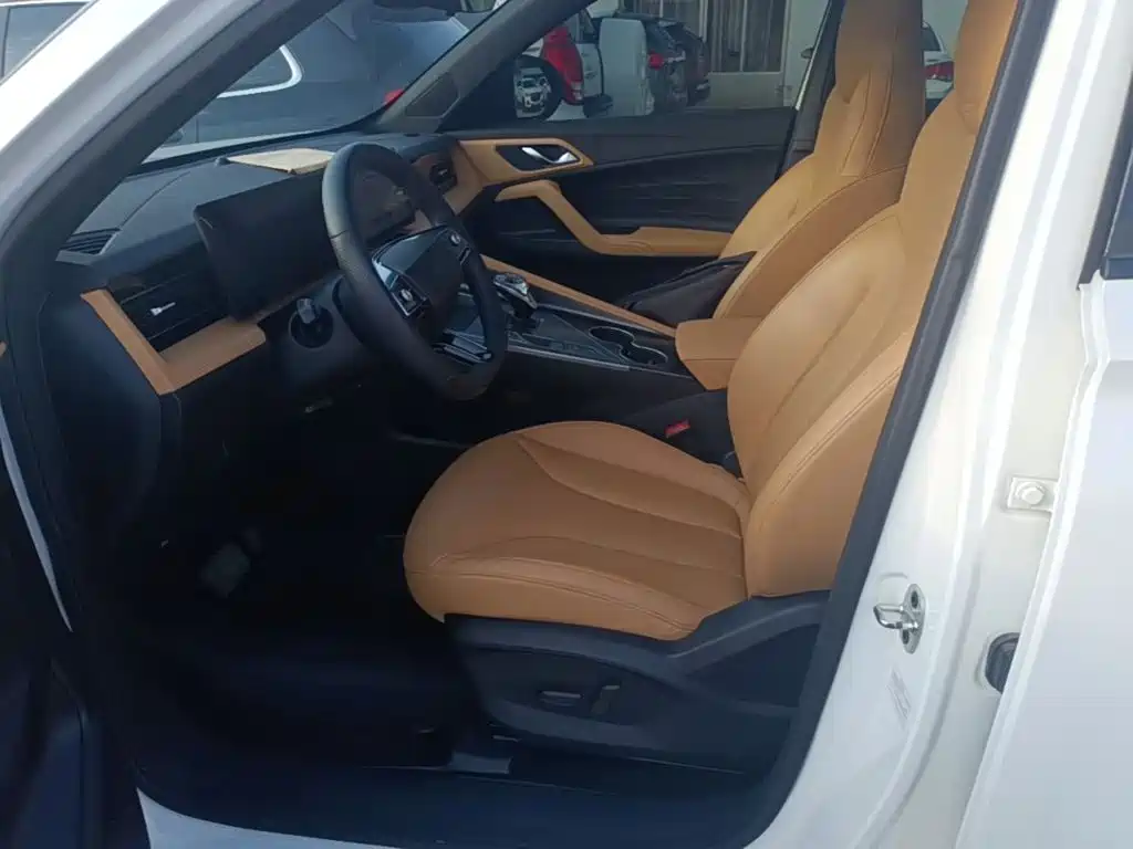 Roewe RX5 — миниатюра 15