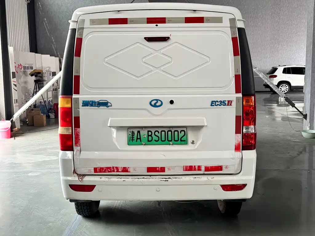 Ruichi Auto EC35 2022 EC35 II Standard 38.7kWh