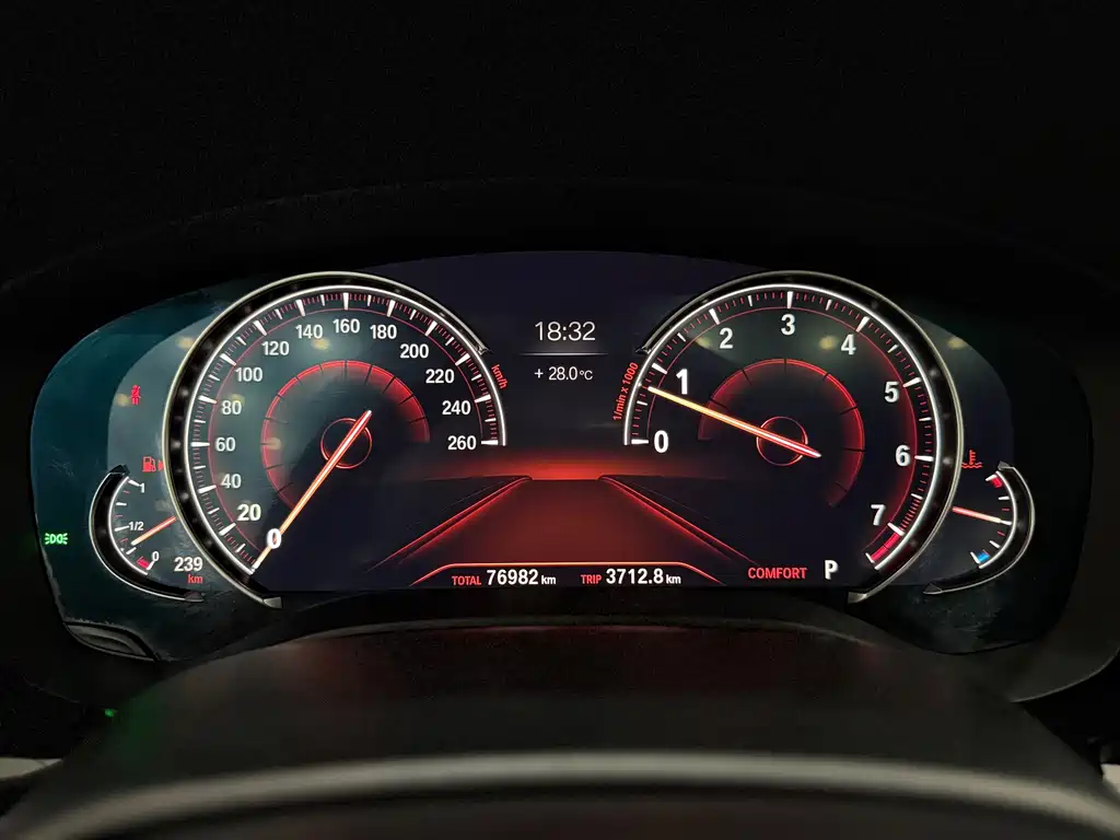 BMW 5 Series — миниатюра 17