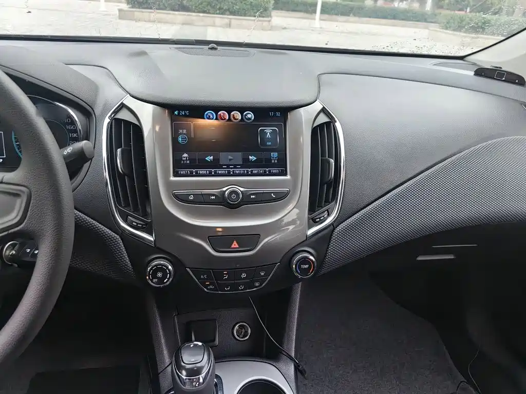 Chevrolet Cruze — миниатюра 6