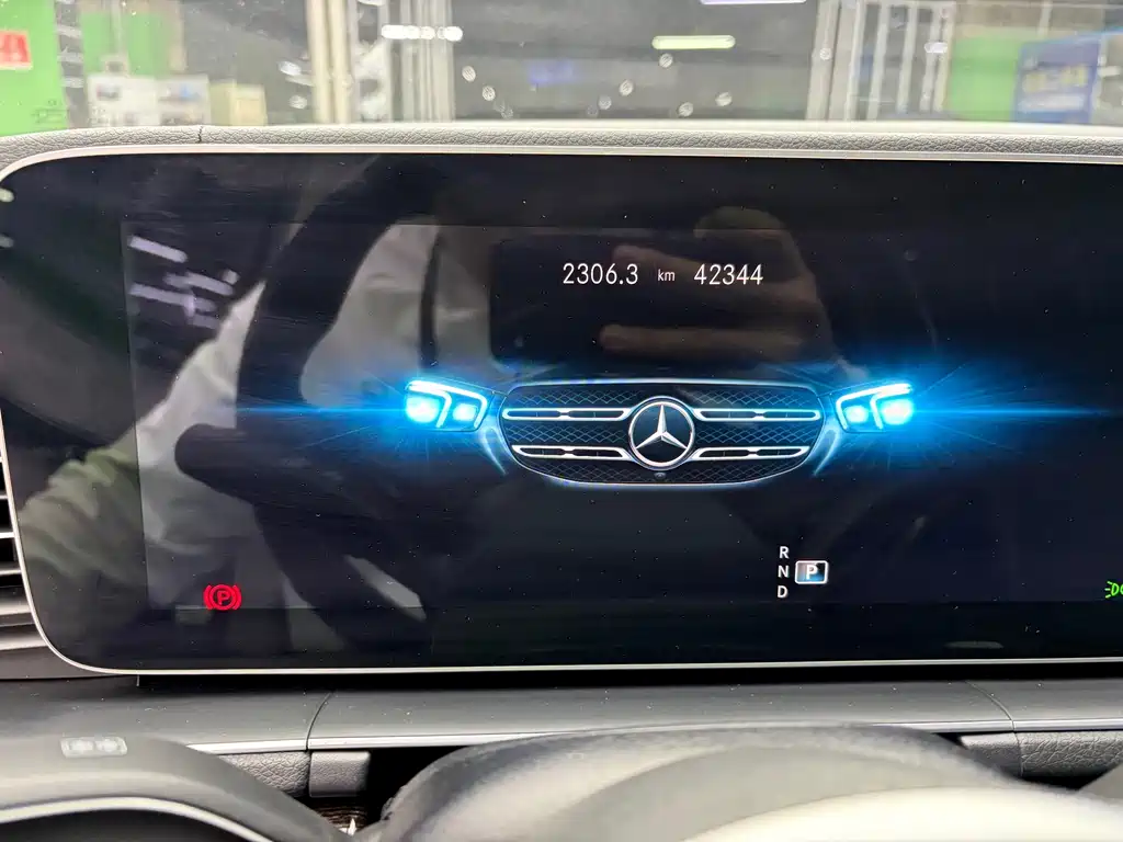 Mercedes-Benz GLS — миниатюра 17