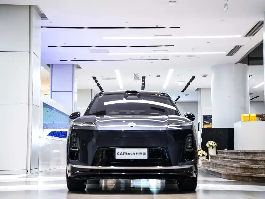 NIO ES8 — миниатюра 2
