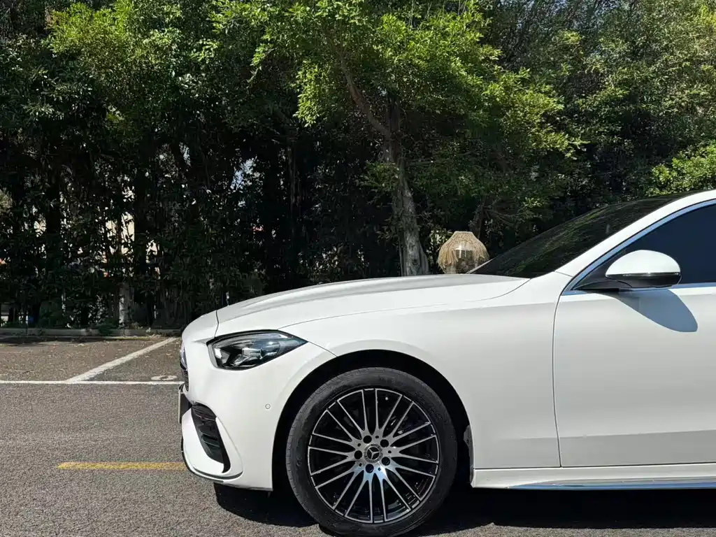 Mercedes-Benz C-Class — миниатюра 15