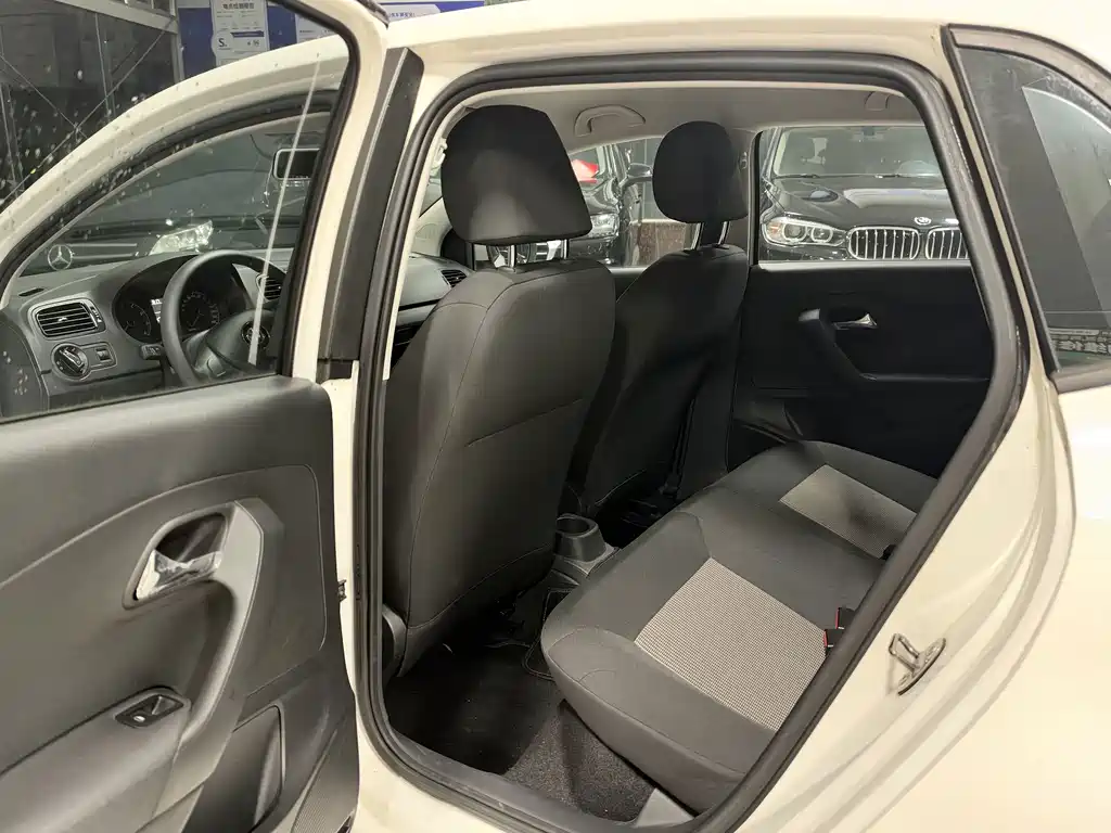 Volkswagen Polo — миниатюра 11