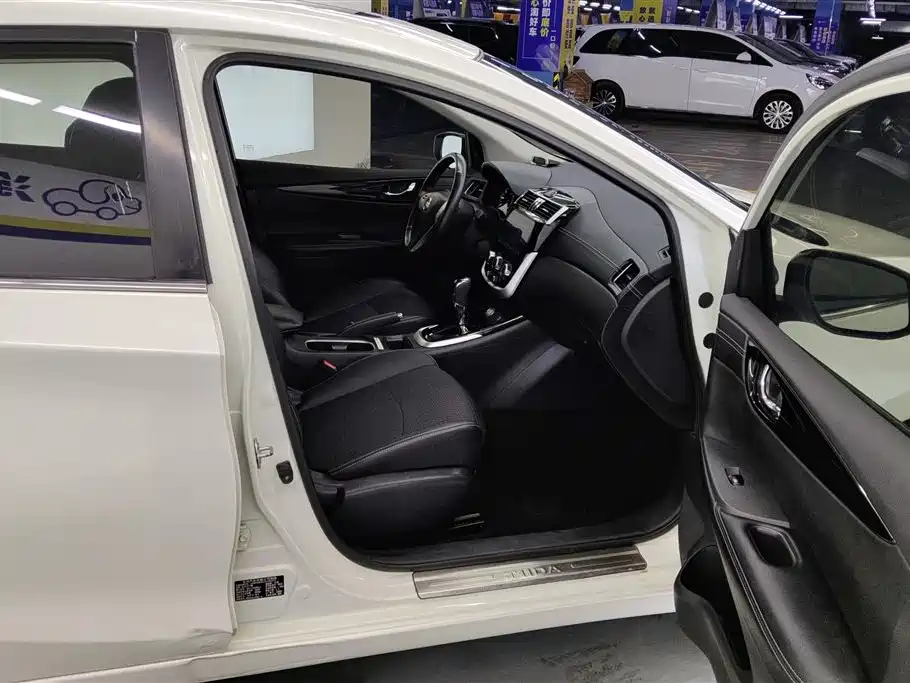 Nissan Tiida 2016 1.6L CVT