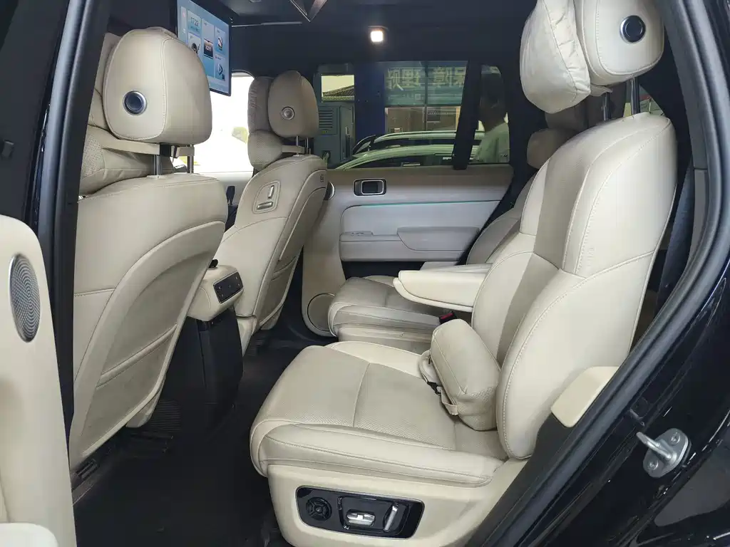 Li Auto Li L8 — миниатюра 6