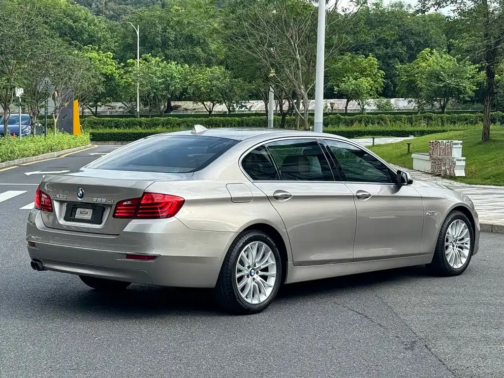 BMW 5 Series 5 2014 525Li Luxury