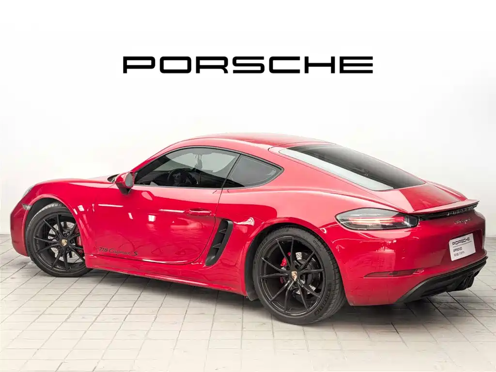 PORSCHE 718
