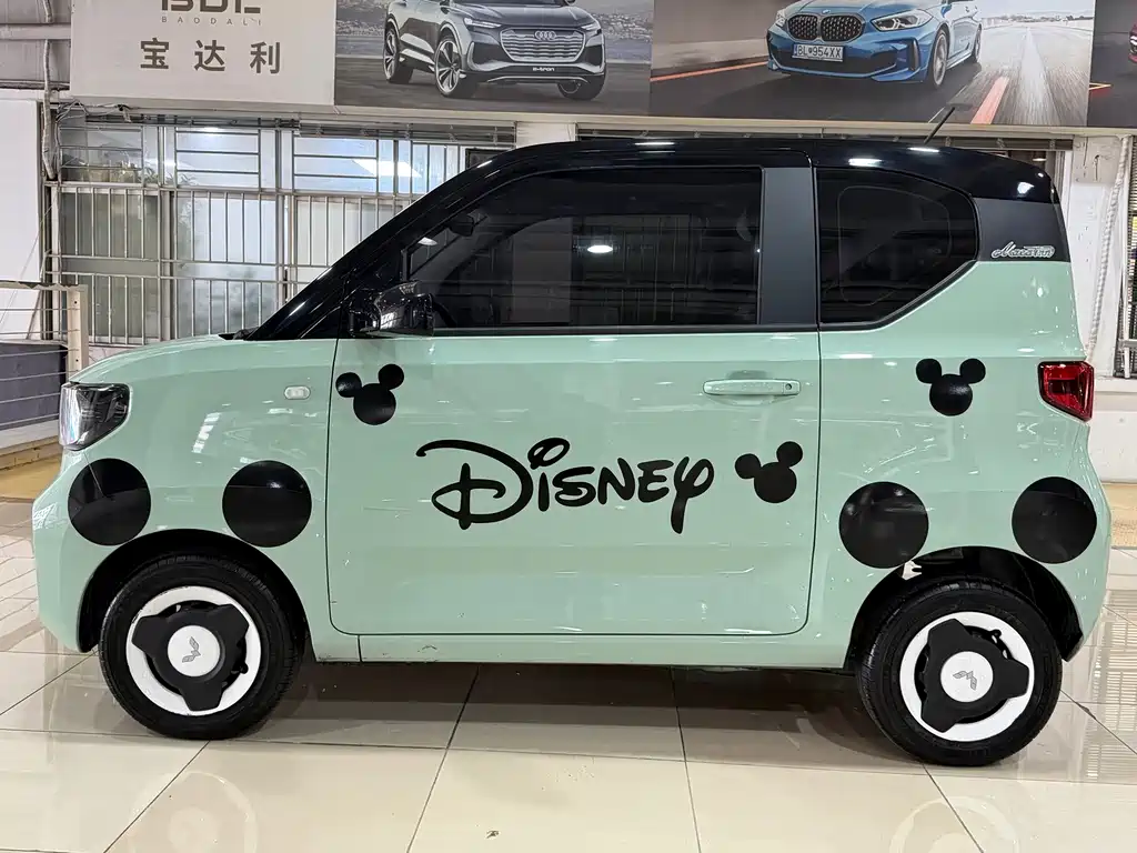 Wuling MINIEV — миниатюра 5