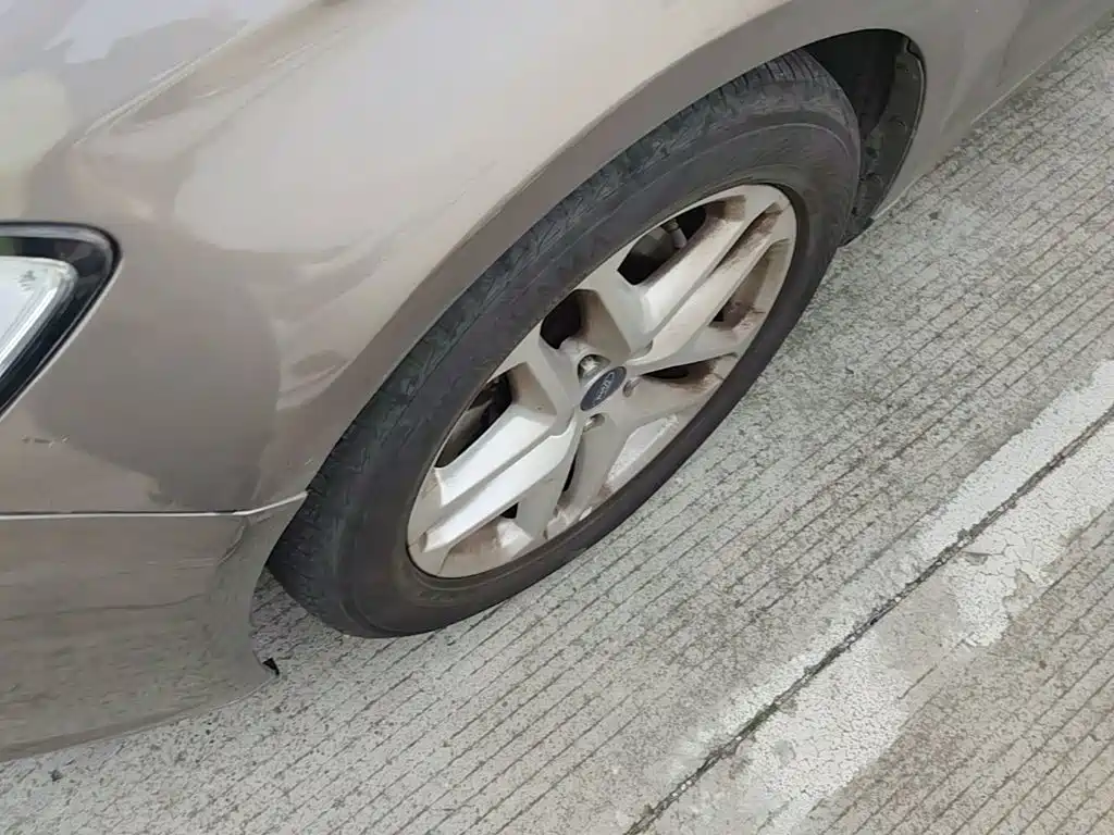Ford Mondeo — миниатюра 23