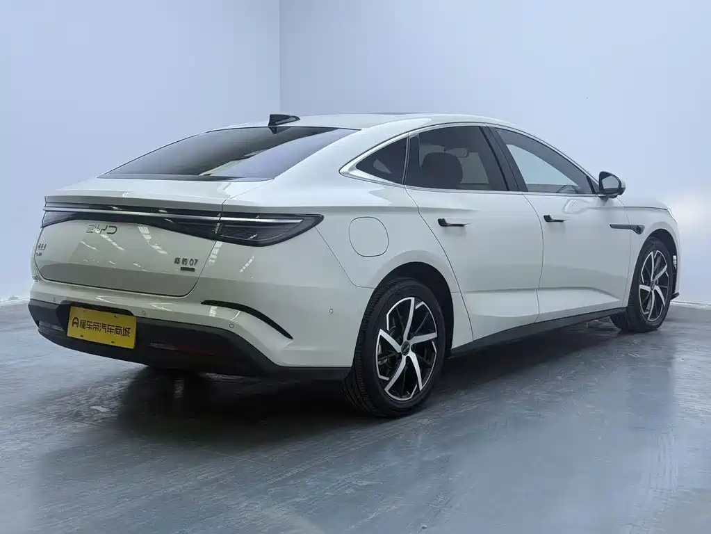 BYD Seal 07 DM-i — миниатюра 7